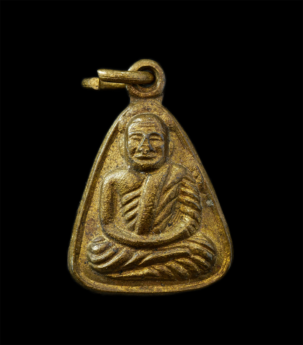 14Oct24 (44)p.jpg - เหรียญจอบเล็กหลวงพ่อเงิน วัดบางคลาน จ.พิจิตร ปี2529 หลวงพ่อเปรื่อง ปลุกเสก เนื้อทองทิพย์ ทองระฆัง พระเก่าสวย มวลสารดี พิธีใหญ่ น่าเก็บสะสมบูชา | https://kamulet.in.th